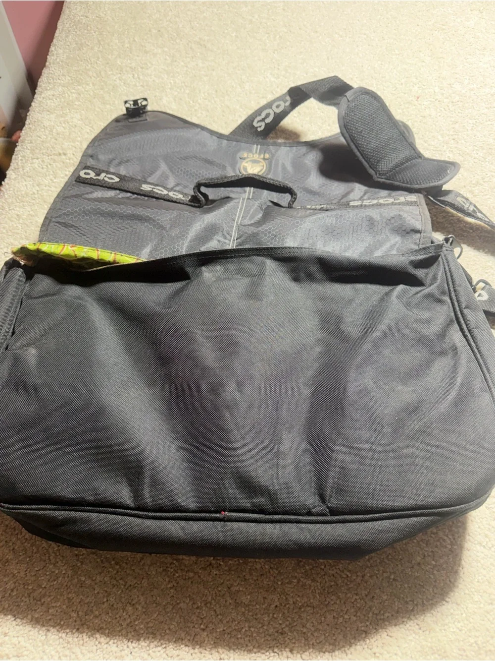 CROCS sleek laptop